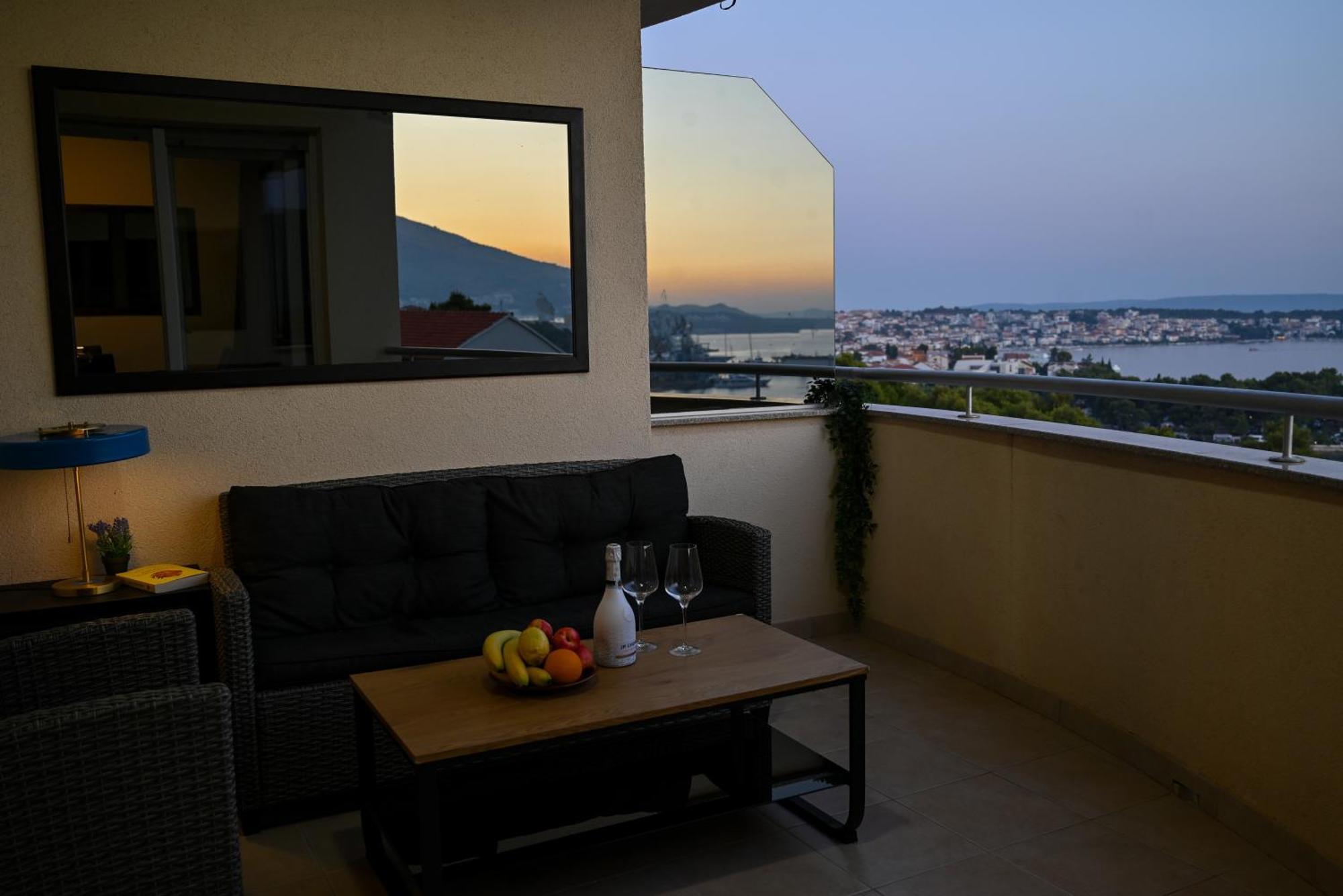 Sunny Place With Sea View 特罗吉尔 外观 照片